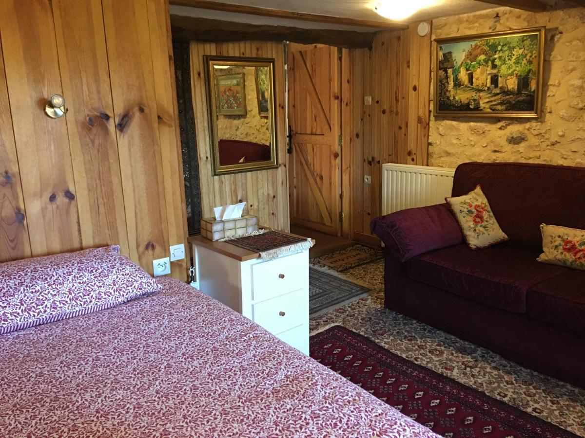 Chambres d'hotes Les Coustilles Saint-Alvère Extérieur photo